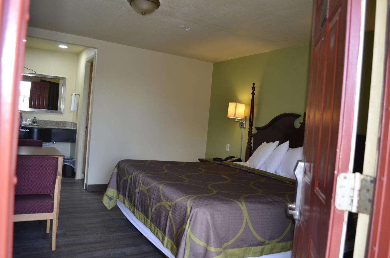 Budget Inn Williamsville Εξωτερικό φωτογραφία