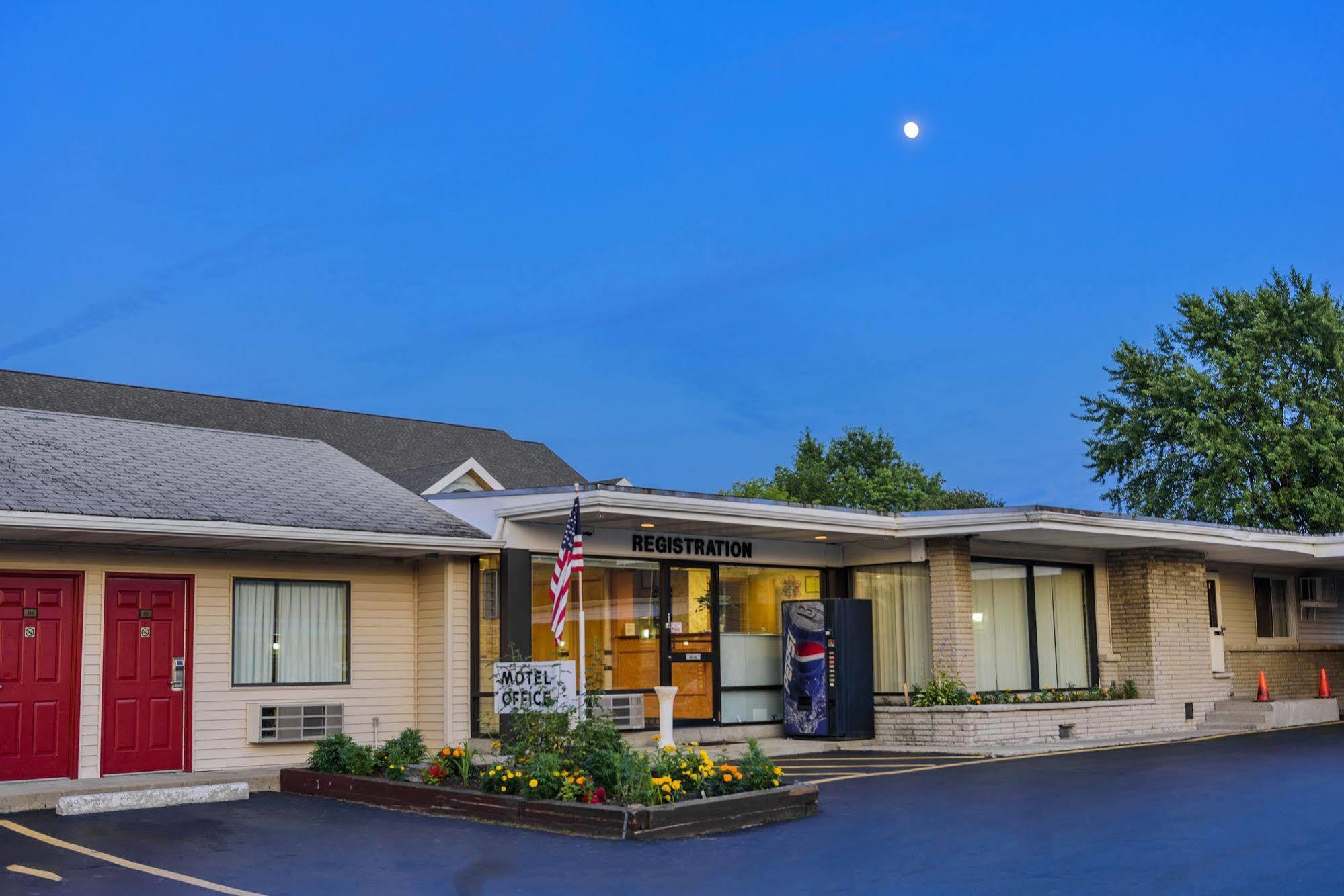Budget Inn Williamsville Εξωτερικό φωτογραφία
