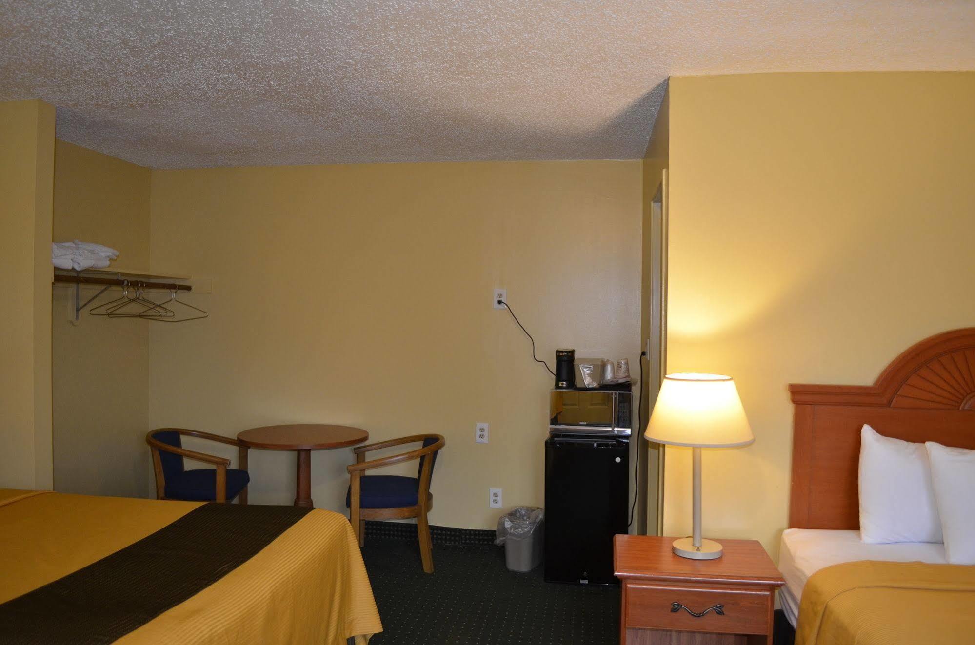 Budget Inn Williamsville Εξωτερικό φωτογραφία